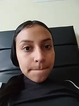 emma ambar online show from October 30, 4:19 pm