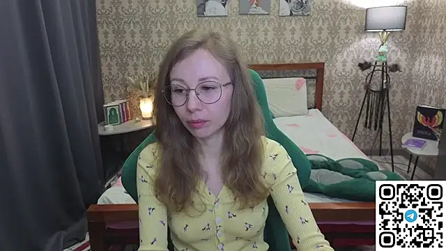 Lill Mary online show from April 12, 2:03 am