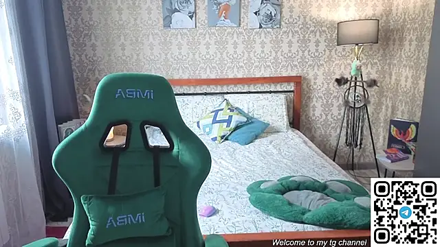 Lill Mary online show from April 17, 2:57 am