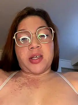 WhiteWomen online show from October 12, 12:46 am