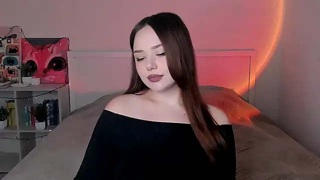 Snapshot of LittleKiitten chatting on October 19, 2:08 pm LittleKiitten online show from October 19, 2:08 pm