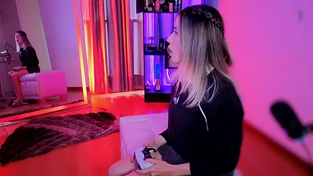 sexfire lalita online show from May 23, 9:57 pm