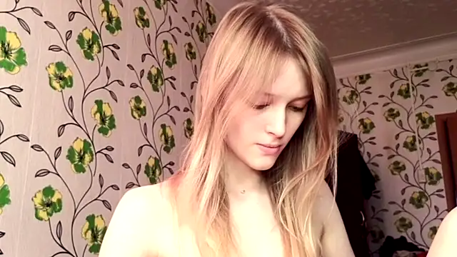Evvie Summn1 online show from June 16, 3:02 pm