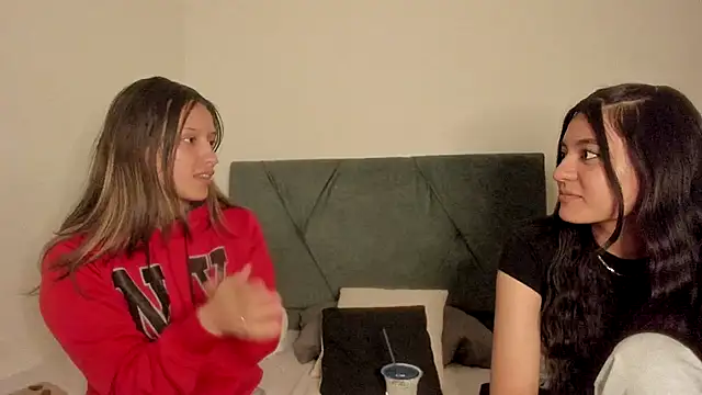 Snapshot of Gabriella_Russo chatting on October 21, 4:44 pm Gabriella Russo online show from October 21, 4:44 pm