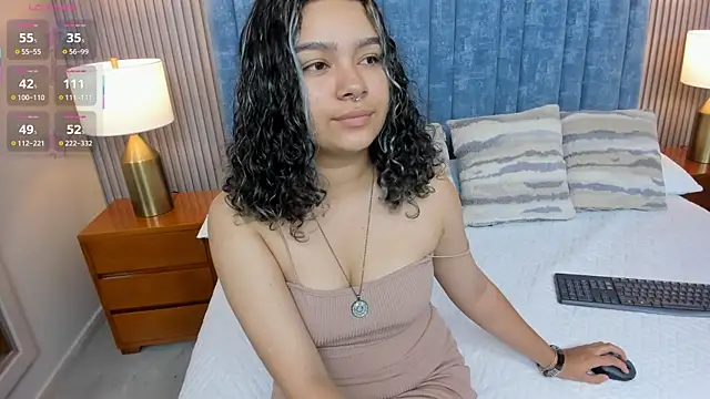 pretty sunlight  online show from April 12, 1:30 am