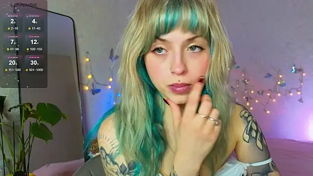 lavenderluxe online show from December 18, 11:15 am