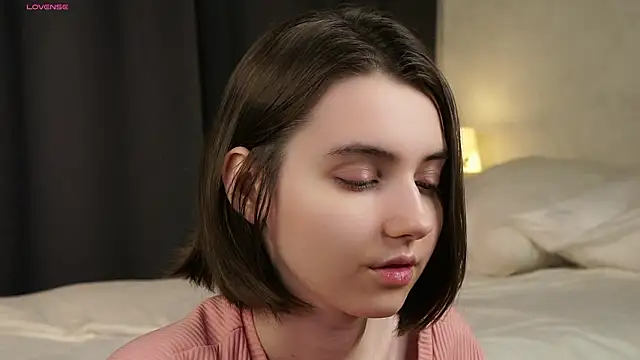 MeghanElson online show from March 27, 2:07 pm