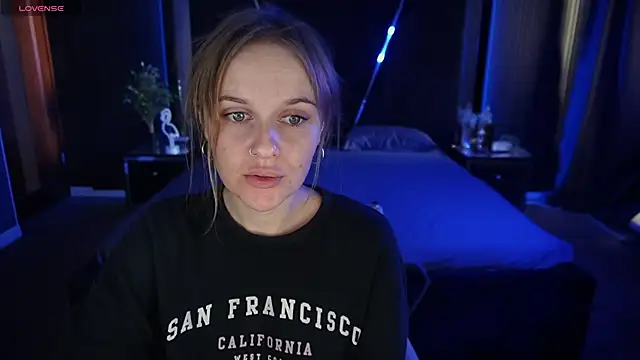 MaribelRiverr  online show from September 26, 5:49 am