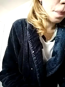 EvyLure online show from November 6, 9:48 am