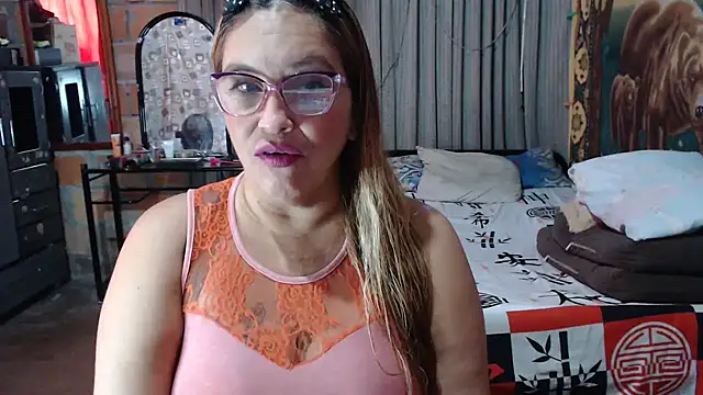 mom son dirty online show from February 4, 2:09 pm