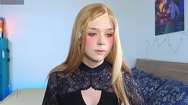 Snapshot of _yourFoxy_ chatting on September 19, 12:59 pm yourFoxy online show from September 19, 12:59 pm