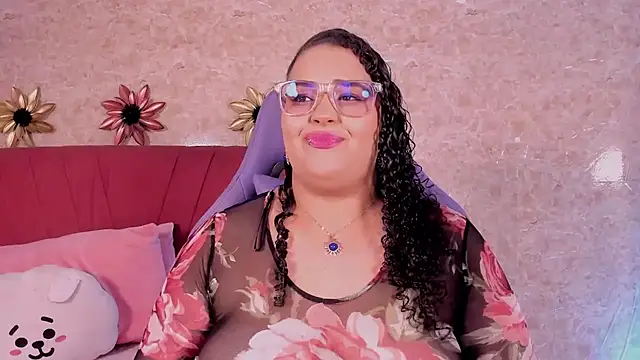 juli 2tyes online show from January 11, 3:55 am