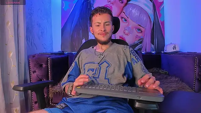  hairybeard  online show from February 9, 8:22 pm