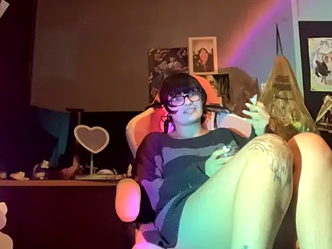 space g1rl online show from November 7, 5:18 pm