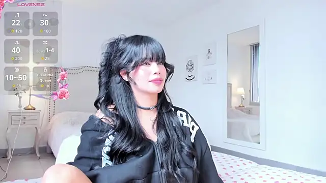 HannaKim online show from November 14, 5:24 pm