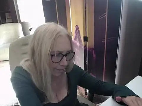 sofia xkiss online show from July 28, 3:21 pm