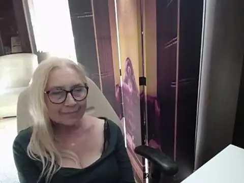 sofia xkiss online show from July 28, 4:39 pm