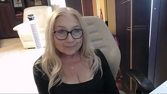 sofia xkiss online show from July 23, 1:52 pm