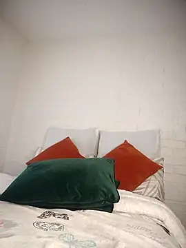 Shria107 online show from March 14, 6:47 am