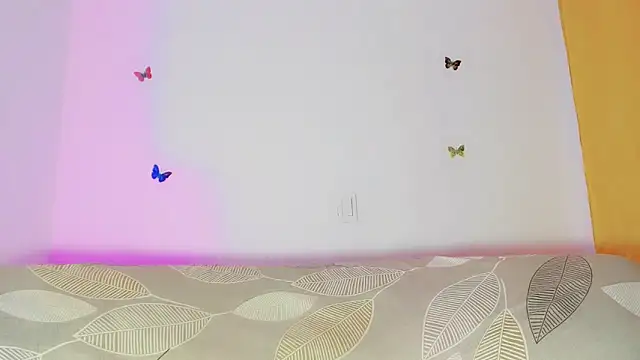 TatiGil online show from March 31, 2:00 am