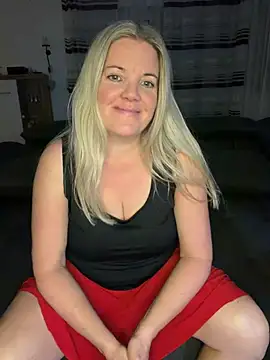 w12er online show from July 31, 8:43 pm