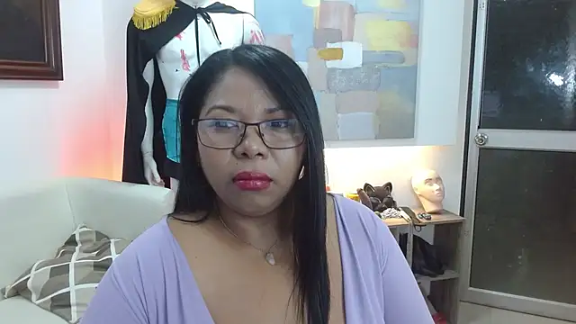 Snapshot of Keilathompson chatting on September 15, 10:34 am Keilathompson online show from September 15, 10:34 am
