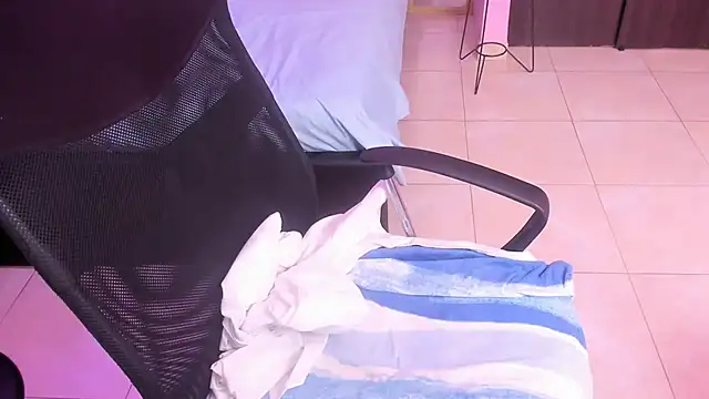 TEE DIRTY SQUIRT online show from September 11, 7:25 pm