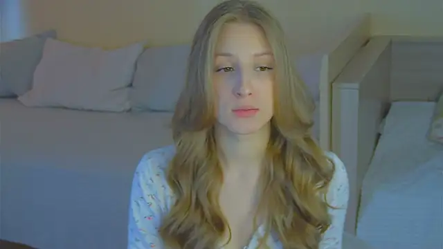 BritneyCruze online show from April 10, 10:10 am