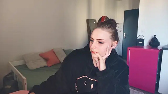 Celeste Off online show from February 7, 2:43 pm