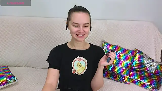 Ellie Sunset online show from October 26, 10:00 am