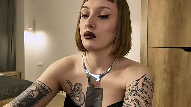 vinylstore online show from March 27, 4:30 pm