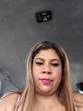 Laura-Hernandez online show from January 18, 4:25 pm