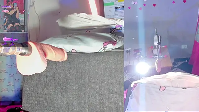 kira touka online show from March 7, 1:34 am