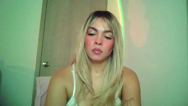 Kiri Cutee online show from October 23, 4:40 am