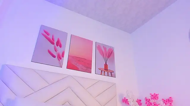 aurora sweet2 online show from November 8, 6:24 pm