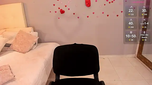 Maia W10 online show from March 2, 2:33 am