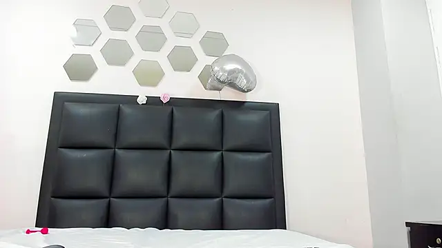 Catalina Jonex online show from February 23, 11:09 am