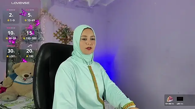 Snapshot of BadraSaadi chatting on October 6, 7:40 pm BadraSaadi online show from October 6, 7:40 pm