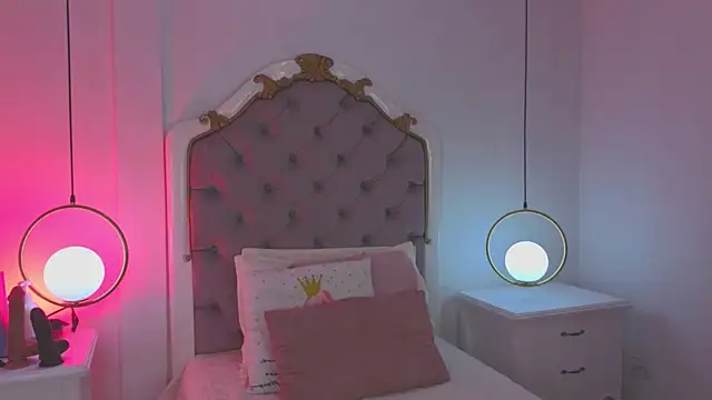  ambar Adamss online show from November 2, 11:57 am