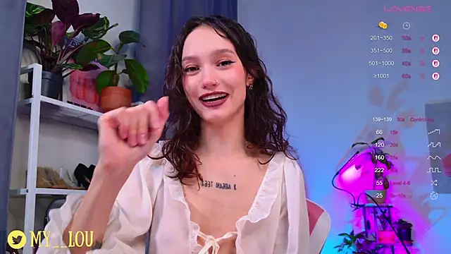 Snapshot of MyLou_ chatting on October 13, 3:25 pm MyLou online show from October 13, 3:25 pm