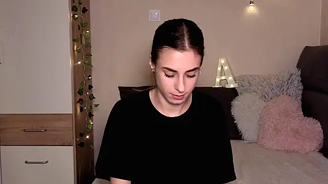 Hidden Gem  online show from December 15, 8:14 pm