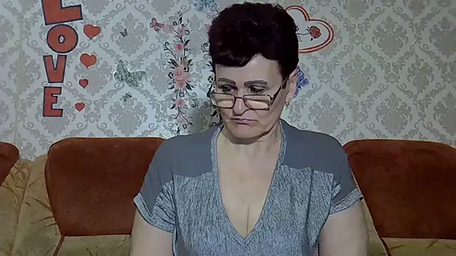 PaulaGolden online show from June 26, 1:23 pm