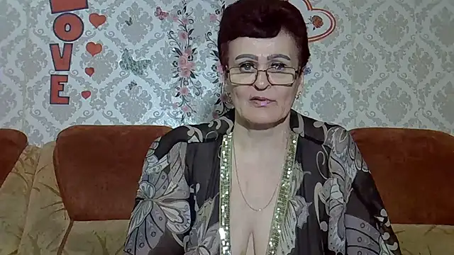 PaulaGolden online show from July 28, 8:01 pm