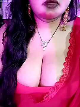 Suhanakhan00 online show from February 6, 10:40 am