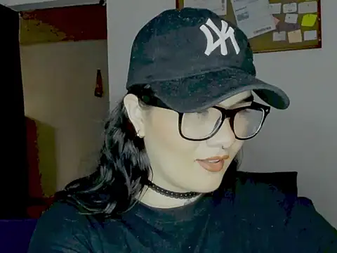 Babe-sofi online show from August 3, 10:15 pm
