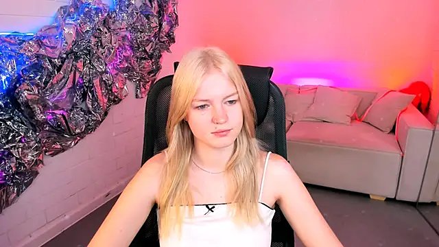 Snapshot of GraceGlamour chatting on September 23, 5:16 am GraceGlamour online show from September 23, 5:16 am