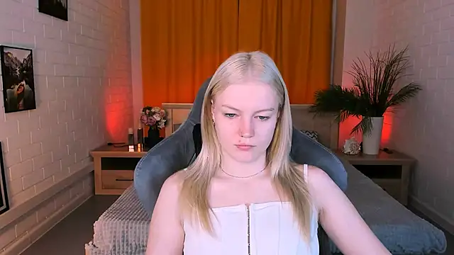 Snapshot of GraceGlamour chatting on September 22, 5:06 am GraceGlamour online show from September 22, 5:06 am