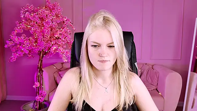 Snapshot of GraceGlamour chatting on September 30, 5:02 am GraceGlamour online show from September 30, 5:02 am