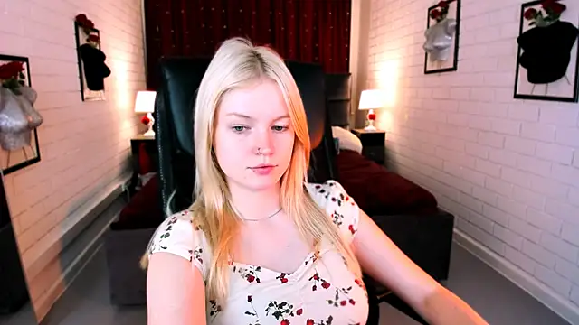 Snapshot of GraceGlamour chatting on September 15, 5:16 am GraceGlamour online show from September 15, 5:16 am