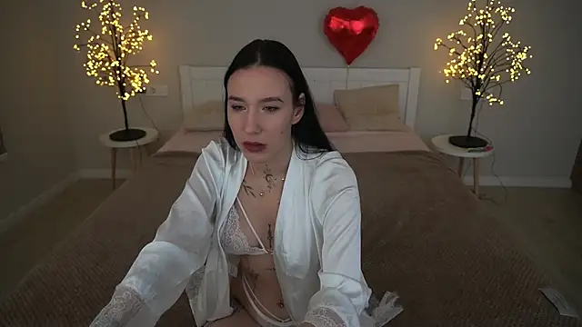 Snapshot of NikkiGoldSide chatting on October 16, 7:27 pm NikkiGoldSide online show from October 16, 7:27 pm
